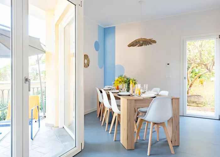 Macera Con Palestra E Golf Рапалло