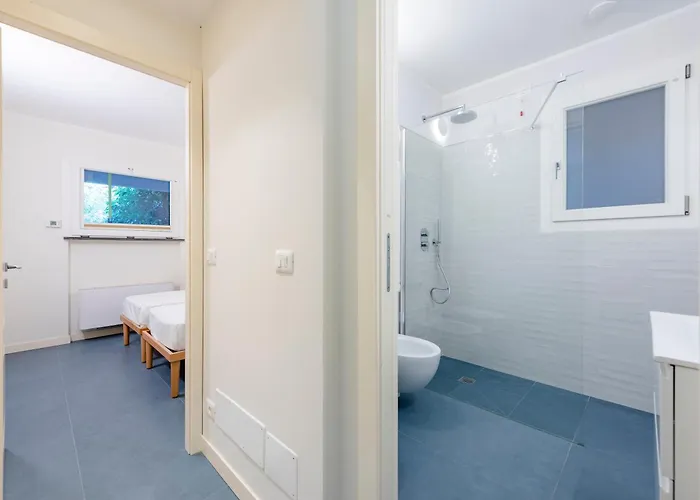 Macera Con Palestra E Golf Рапалло